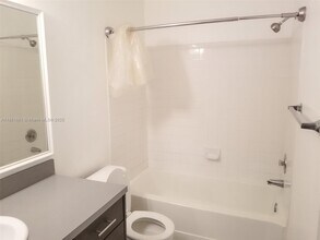 3340 Pinewalk Dr N in Margate, FL - Building Photo - Building Photo