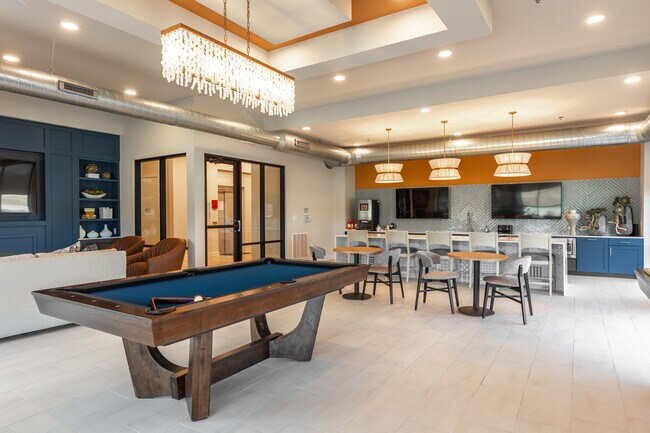 One90 Main in Rowlett, TX - Foto de edificio - Interior Photo