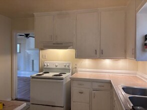 3359 Suncrest Dr in Jackson, MS - Building Photo - Building Photo