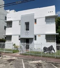 1965 Calais Dr in Miami Beach, FL - Building Photo - Building Photo