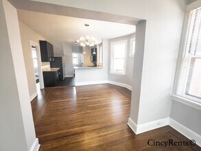 2642 Madison Rd, Unit 2 in Cincinnati, OH - Building Photo - Building Photo