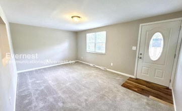 588 Catskill Dr in Pittsburgh, PA - Building Photo - Building Photo