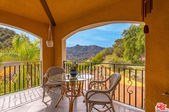 2529 Topanga Skyline Dr in Topanga, CA - Building Photo - Building Photo