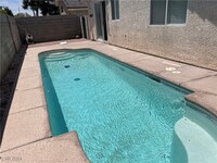 7420 Flat Rock St in Las Vegas, NV - Building Photo - Building Photo