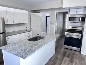 5651 Plumer St in Detroit, MI - Building Photo - Building Photo
