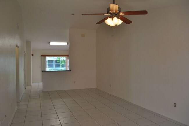 6A Pine Hill Ln in Palm Coast, FL - Building Photo - Building Photo