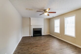 3392 Kittery Dr SW in Snellville, GA - Building Photo - Building Photo