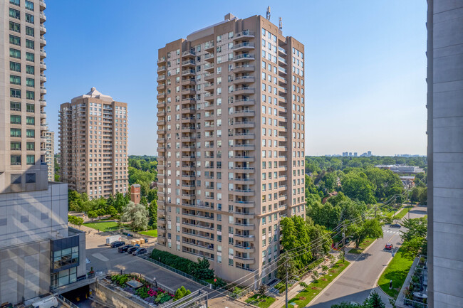 Empress Plaza in Toronto, ON - Building Photo - Building Photo