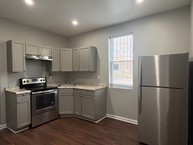 1522 W Dauphin St in Philadelphia, PA - Building Photo - Building Photo