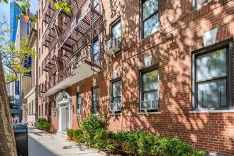 145 E 22nd St in New York, NY - Building Photo - Building Photo