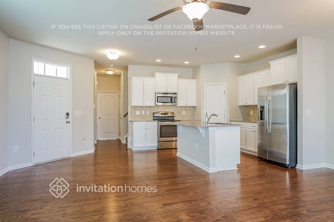 7808 Weathered Oak Way in Raleigh, NC - Building Photo - Building Photo
