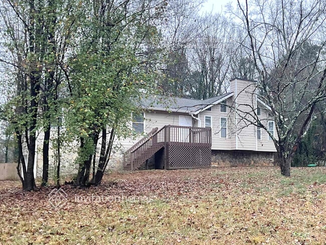 property at 2777 Kellogg Creek Rd