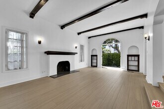 918 N Genesee Ave in West Hollywood, CA - Building Photo - Building Photo