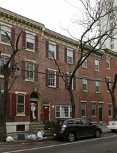 1244 Lombard St in Philadelphia, PA - Foto de edificio - Building Photo