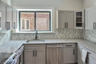 7358 Pershing Ave in University City, MO - Building Photo - Building Photo