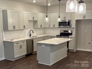 9719 Misenheimer Rd in Charlotte, NC - Building Photo - Building Photo