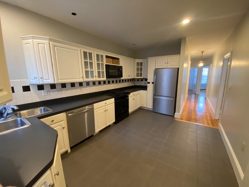 853 E 1st St-Unit -UNIT 2 in Boston, MA - Building Photo
