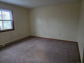 88 Hickory St in Norwich, CT - Building Photo - Building Photo