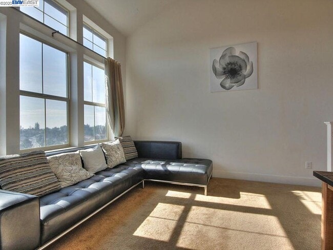 6115 Old Quarry Loop, Unit 6115 in Oakland, CA - Building Photo - Building Photo