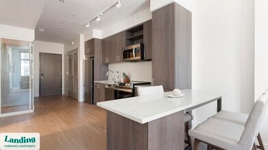 350 Maple Dr SW in Washington, DC - Building Photo - Building Photo