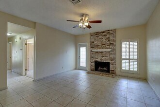 7126 Windbrook Ln in Corpus Christi, TX - Building Photo - Building Photo