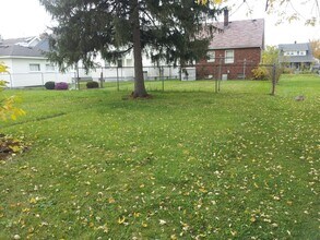 3042 Denver Ave in Lorain, OH - Building Photo - Building Photo