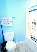 852 Glynn Oaks Dr in Clarkston, GA - Building Photo - Building Photo