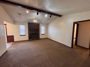 2413 SW 103rd Terrace in Oklahoma City, OK - Building Photo - Building Photo