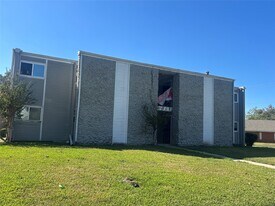 6702 Biggs Ct in Houston, TX - Building Photo