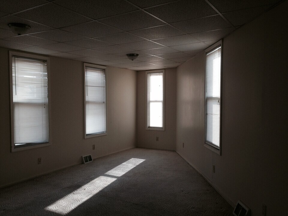 46 Morgantown St in Uniontown, PA - Building Photo