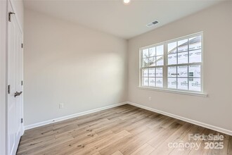 5901 Oak Br Cir in Maiden, NC - Building Photo - Building Photo