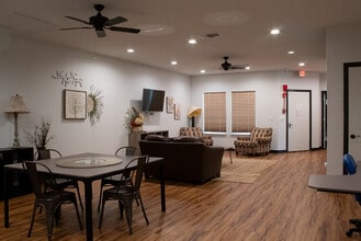 1500 N Ruddell St in Denton, TX - Building Photo - Building Photo