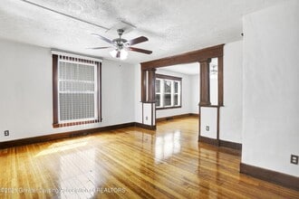 231 N Fairview Ave in Lansing, MI - Building Photo - Building Photo