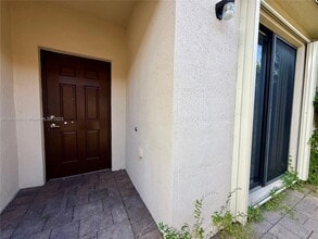515 SE 35 Ave, Unit 515B in Homestead, FL - Building Photo - Building Photo