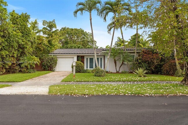 4435 SW 13th St in Miami, FL - Building Photo - Building Photo