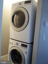 132 William St in Hightstown, NJ - Building Photo - Building Photo