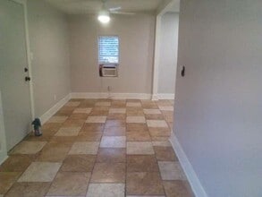 2113 River Rd in San Marcos, TX - Building Photo - Building Photo