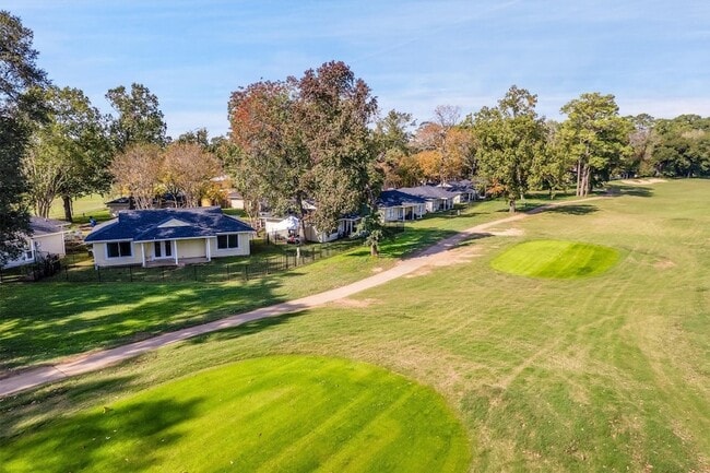 property at 3539 Balboa Cir