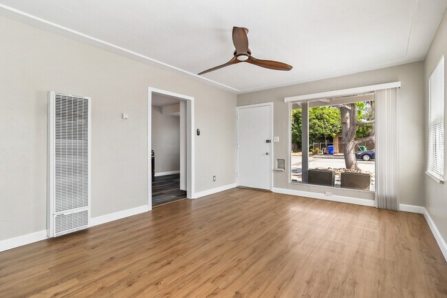 3712 Odom St in San Diego, CA - Building Photo - Building Photo