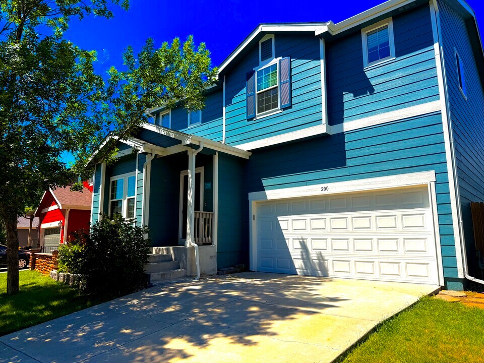 200 McAfee Cir in Erie, CO - Building Photo