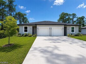 8753 Buckingham Rd in Ft. Myers, FL - Building Photo