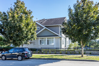 Two Blue II in Surrey, BC - Building Photo - Building Photo