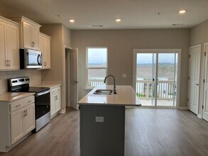 2400B Arden Village Dr in Columbia, TN - Building Photo - Building Photo