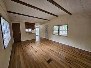 224 Blossom Ln in Utica, NY - Building Photo - Building Photo