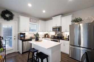 1280 Lamar Dr in Lewisville, TX - Building Photo - Building Photo