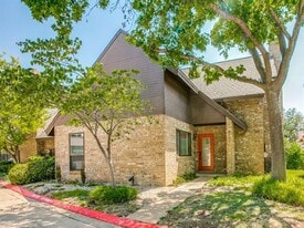 4227 Brook Tree Dr in Fort Worth, TX - Building Photo