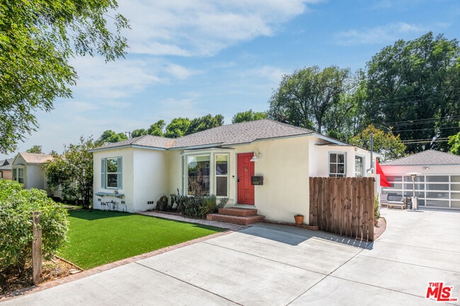 6601 Rubio Ave in Los Angeles, CA - Building Photo - Building Photo