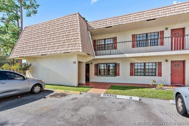 property at 4245 Oak Terrace Dr