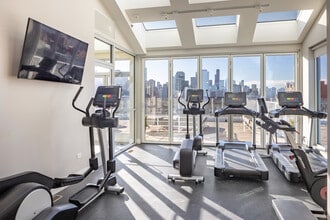 Arco Old Town in Chicago, IL - Building Photo - Interior Photo