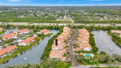 5610 Northboro Dr in Naples, FL - Building Photo - Building Photo